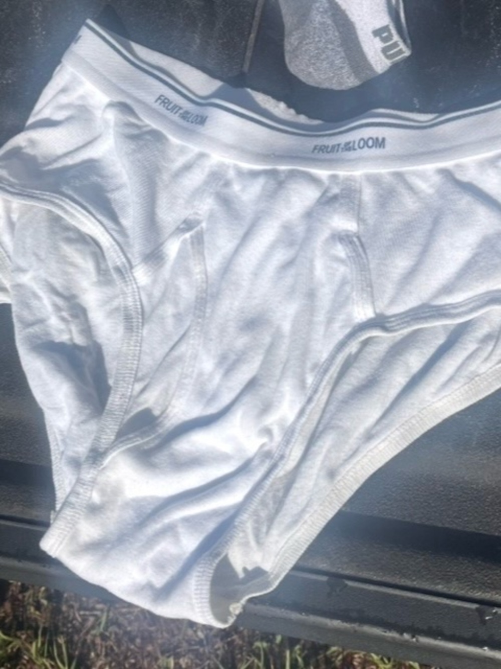 Fruit of the Loom White Men’s Briefs - Classic Support.   Small